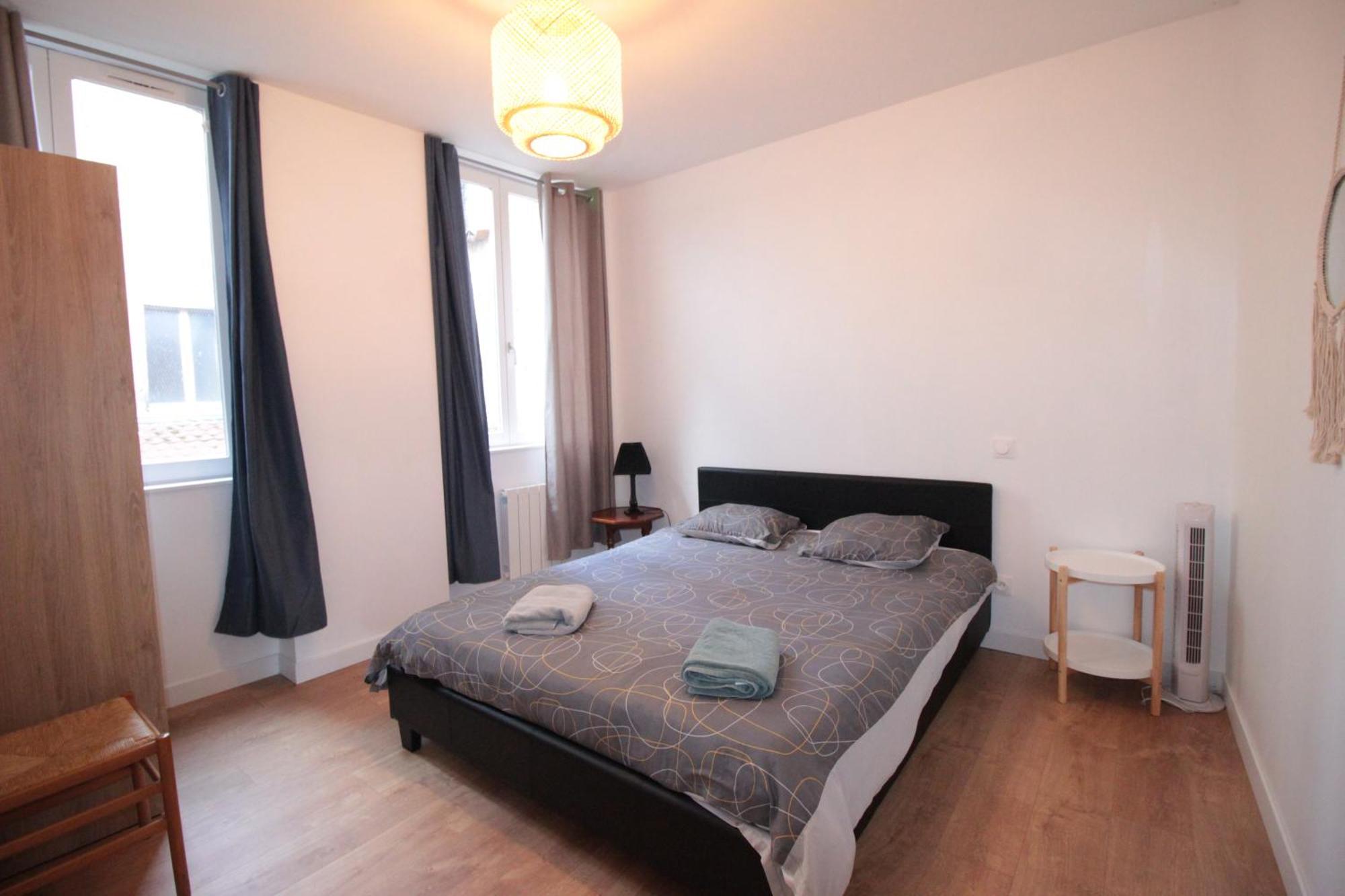 Logement Neuf "Meuse" - Hyper Centre - Parking Proche - Proche Gare - 4 Chambres - Terrasse Couverte - Wifi ! Gere Par Prestazen'Services Verdún Exterior foto